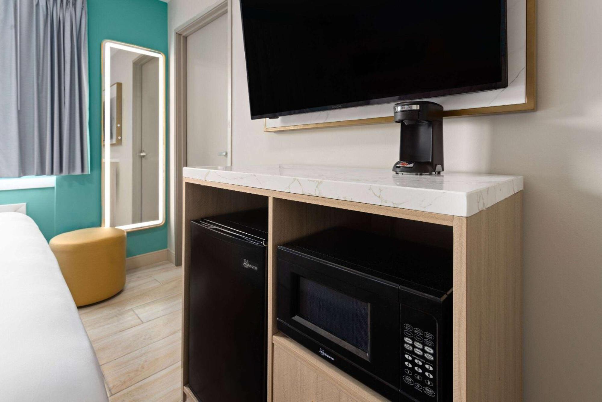 The Vibes Hotel, Trademark Collection By Wyndham Wildwood Luaran gambar